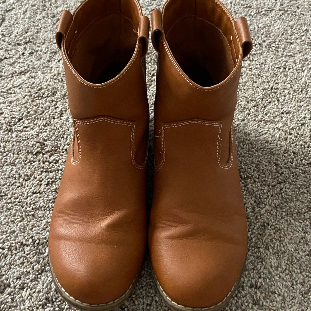 Size: 4, Color, tan/brown